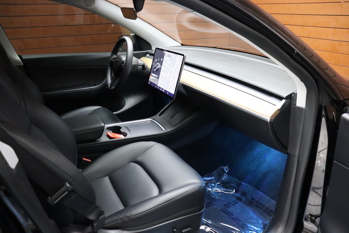 2021 Tesla Model Y Long Range photo 16