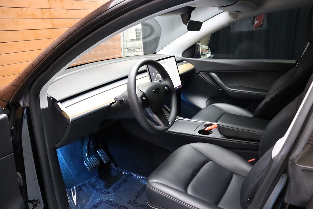 2021 Tesla Model Y Long Range photo 18