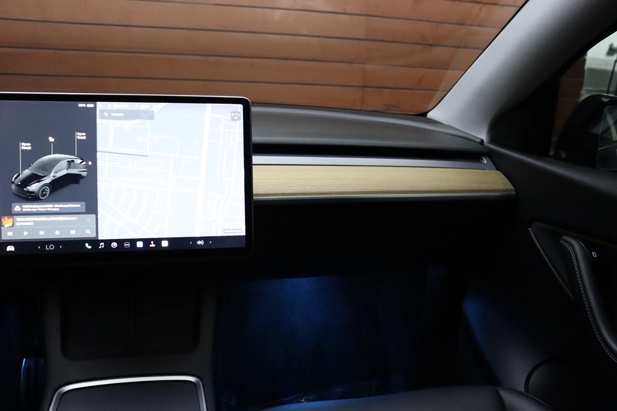 2021 Tesla Model Y Long Range photo 26