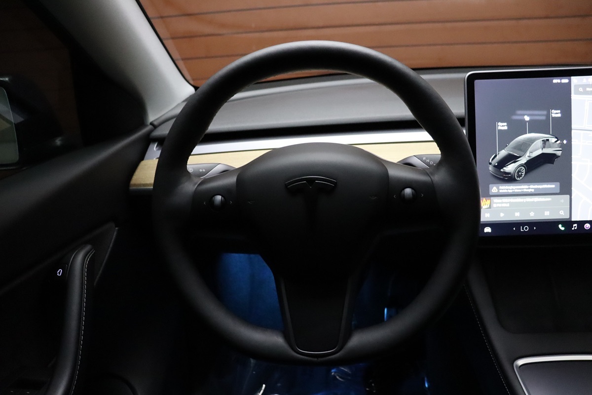 2021 Tesla Model Y Long Range photo 29