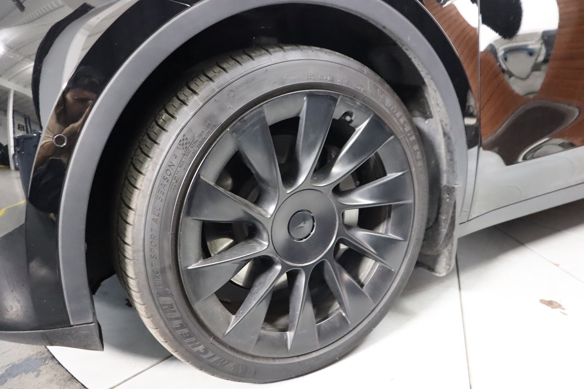 2021 Tesla Model Y Long Range photo 5