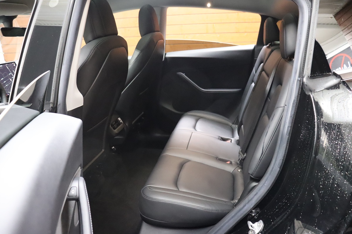 2021 Tesla Model Y Long Range photo 35