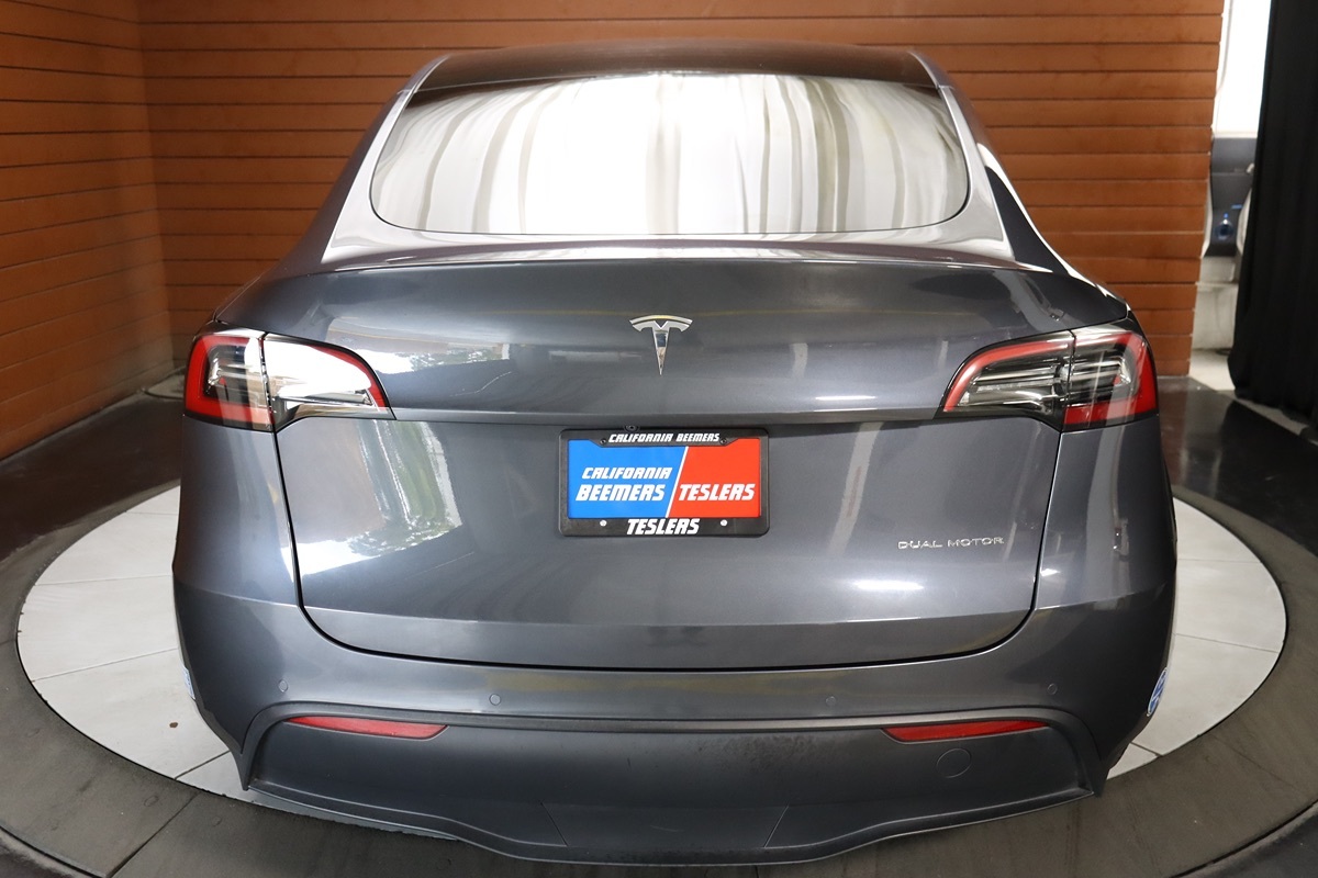 2021 Tesla Model Y Long Range photo 10