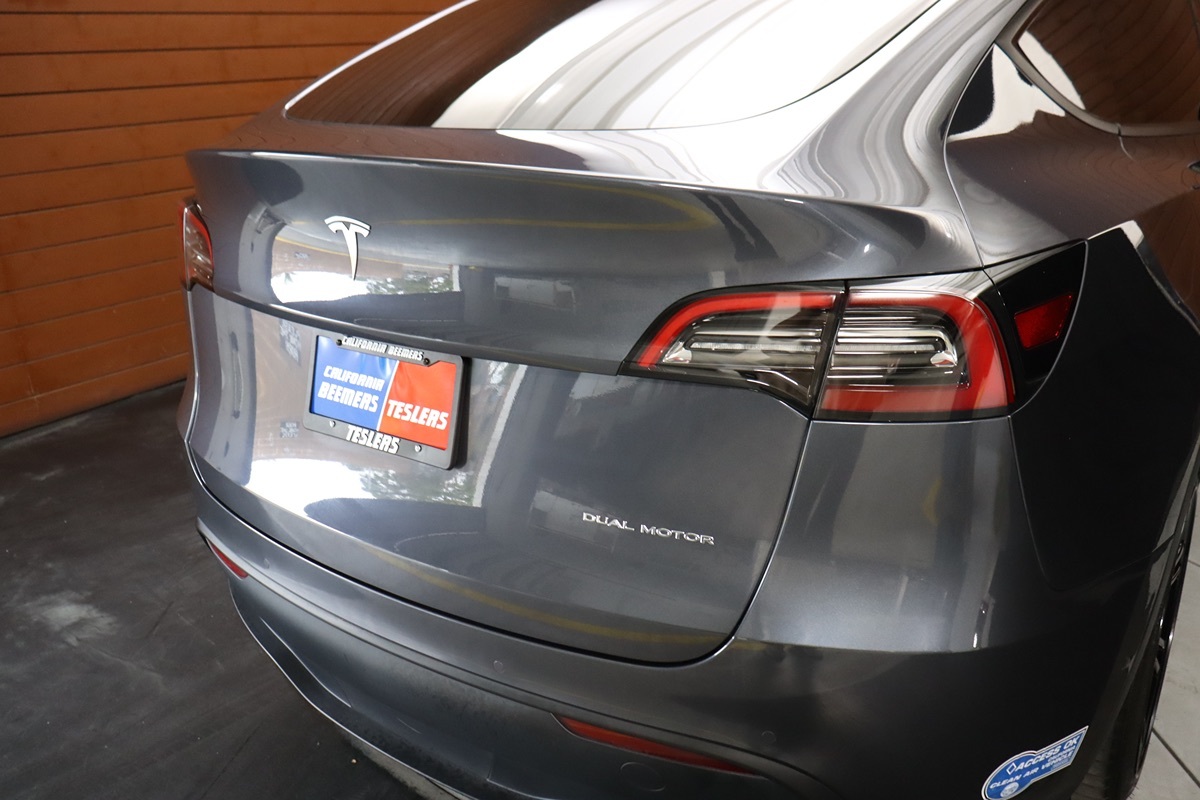 2021 Tesla Model Y Long Range photo 11