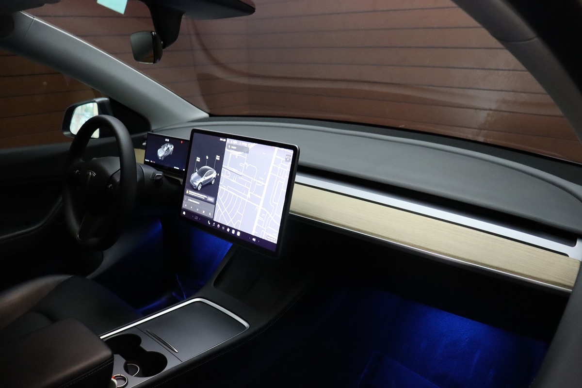 2021 Tesla Model Y Long Range photo 26