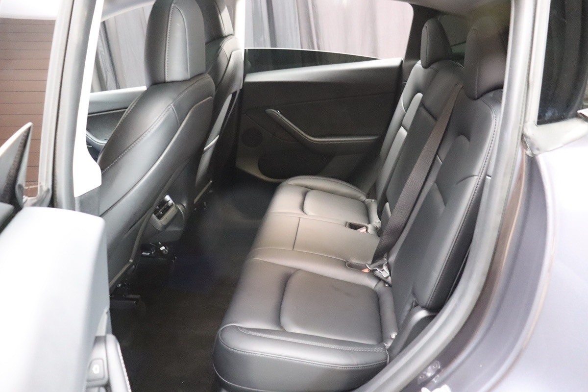 2021 Tesla Model Y Long Range photo 40
