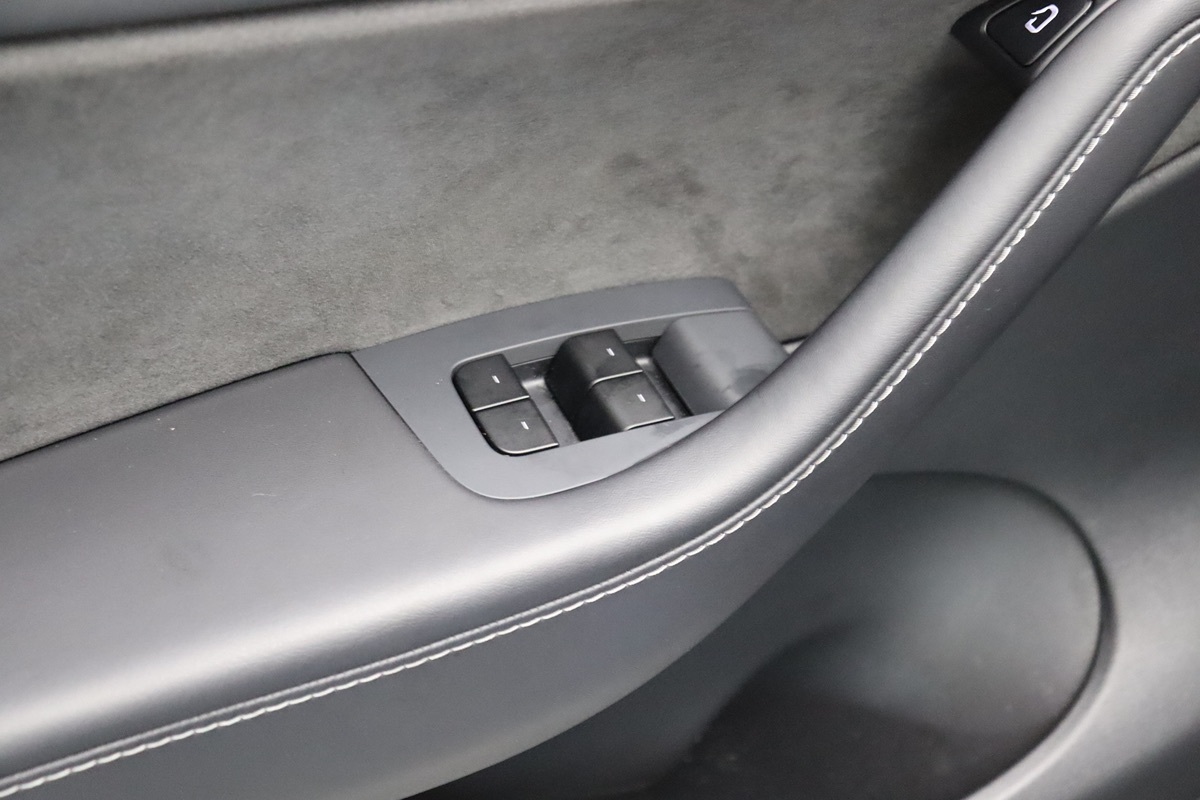 2021 Tesla Model Y Long Range photo 43