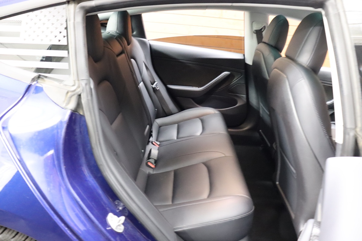 2018 Tesla Model 3 Long Range photo 28