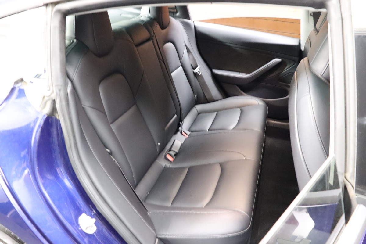 2018 Tesla Model 3 Long Range photo 29