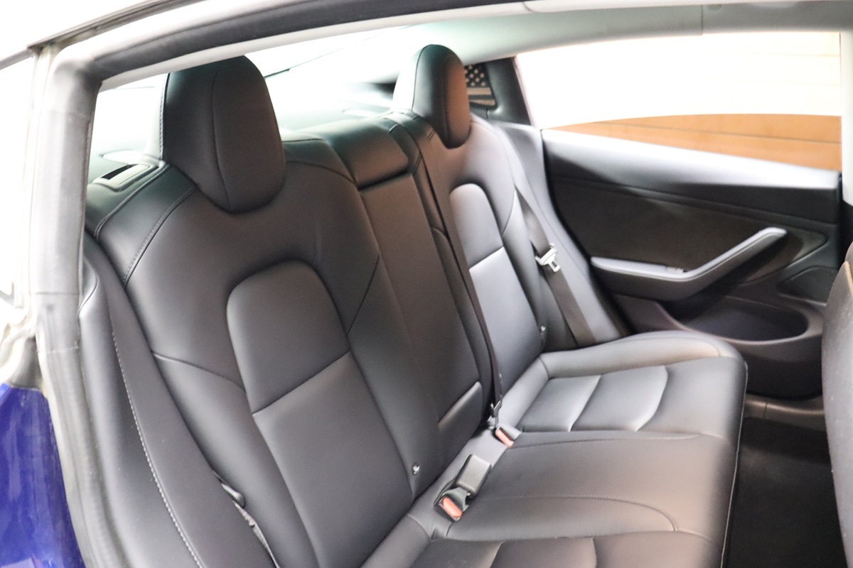 2018 Tesla Model 3 Long Range photo 31