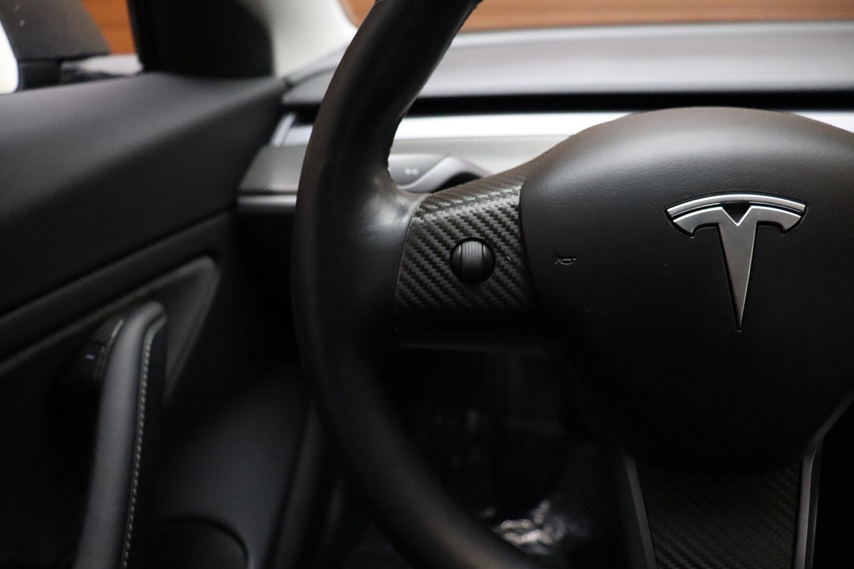 2018 Tesla Model 3 Long Range photo 37