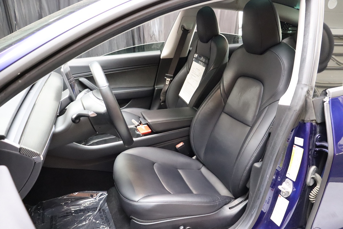 2018 Tesla Model 3 Long Range photo 47