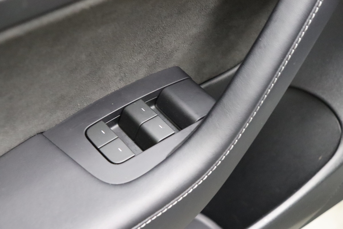 2023 Tesla Model 3 photo 38