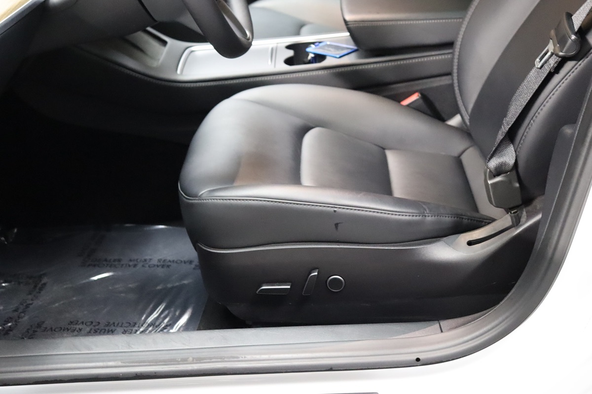 2023 Tesla Model 3 photo 43