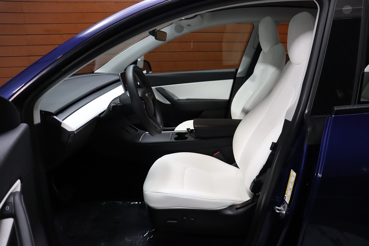 2021 Tesla Model Y Long Range photo 27