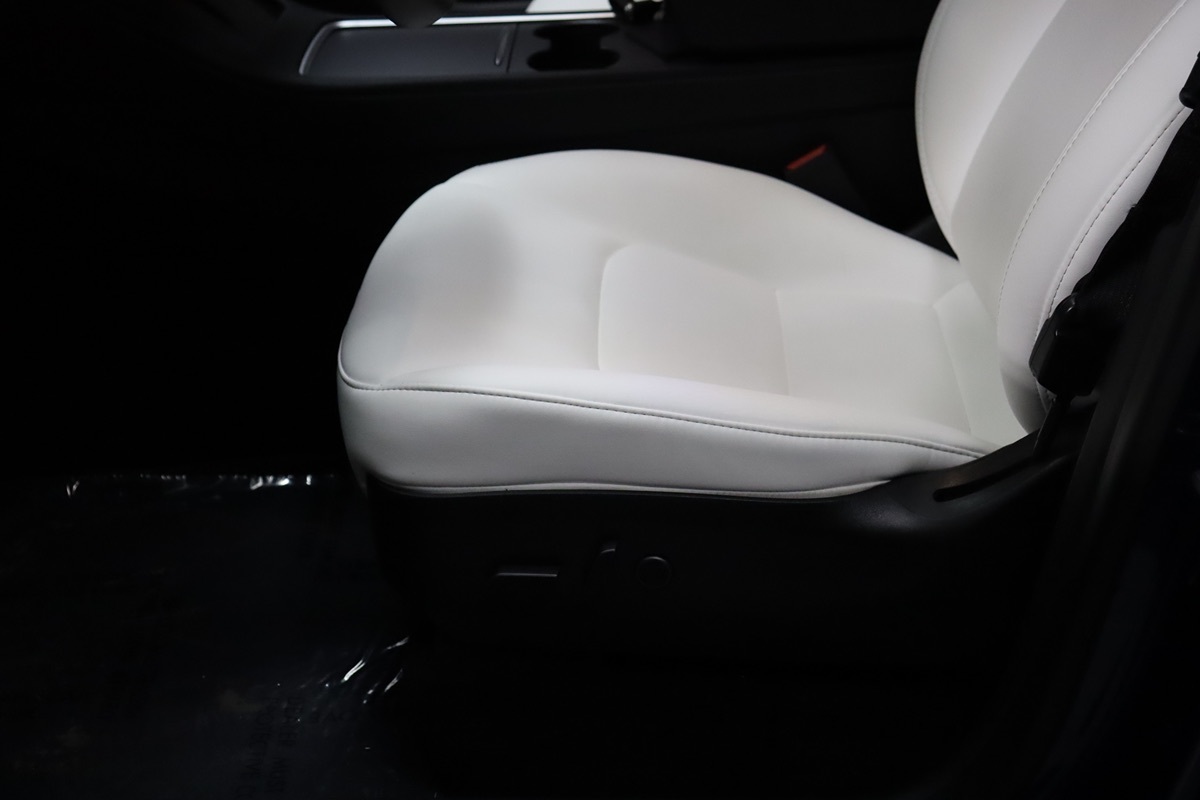 2021 Tesla Model Y Long Range photo 28