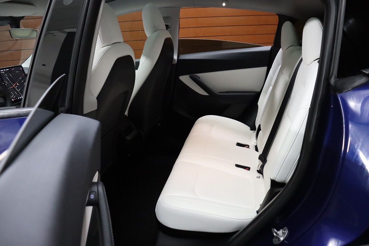 2021 Tesla Model Y Long Range photo 32