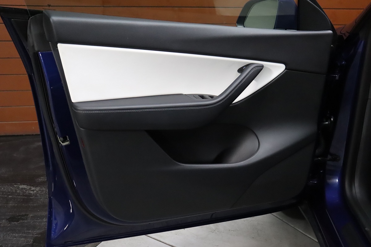 2021 Tesla Model Y Long Range photo 37