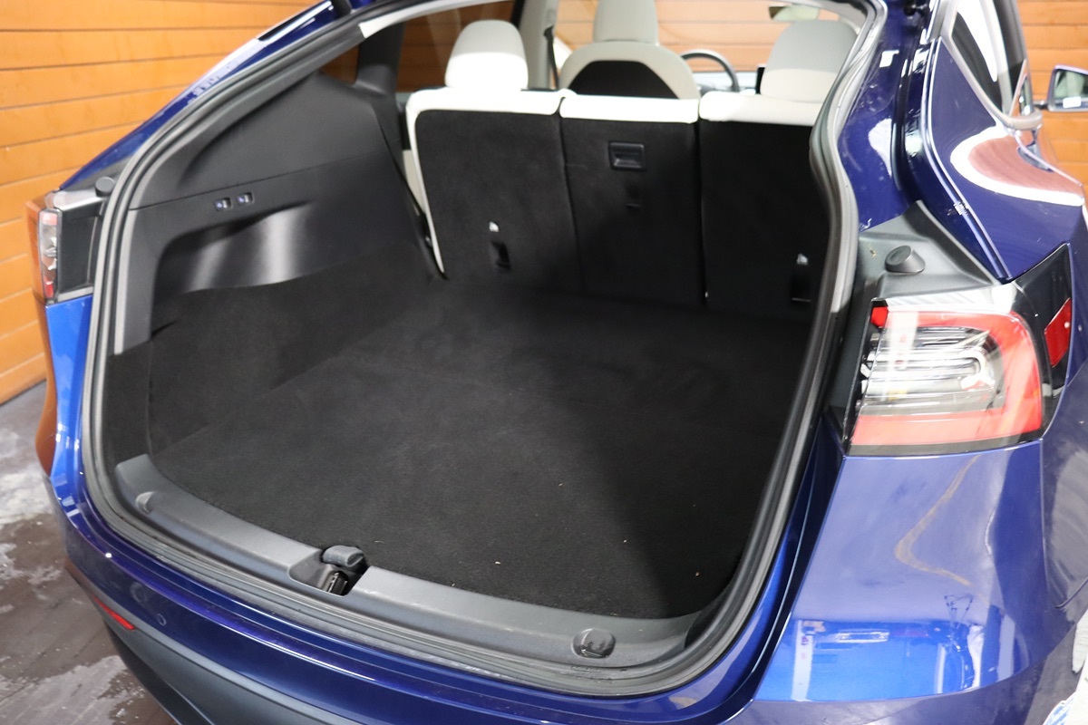 2021 Tesla Model Y Long Range photo 12