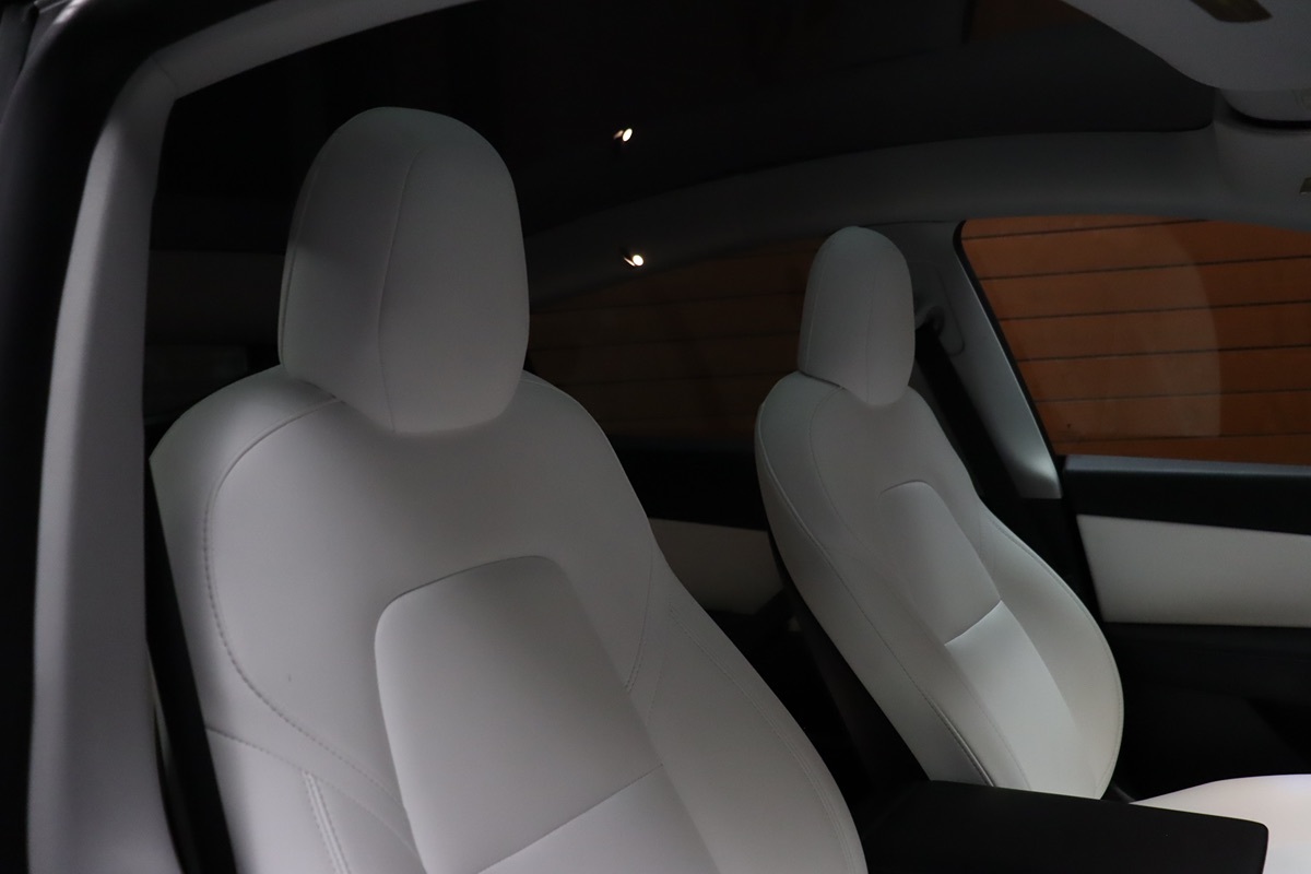 2021 Tesla Model Y Long Range photo 48