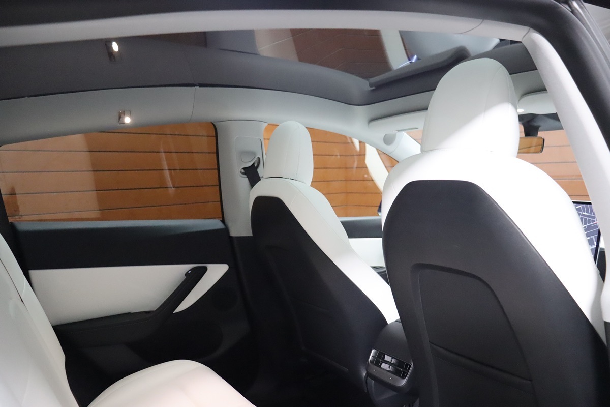 2021 Tesla Model Y Long Range photo 50
