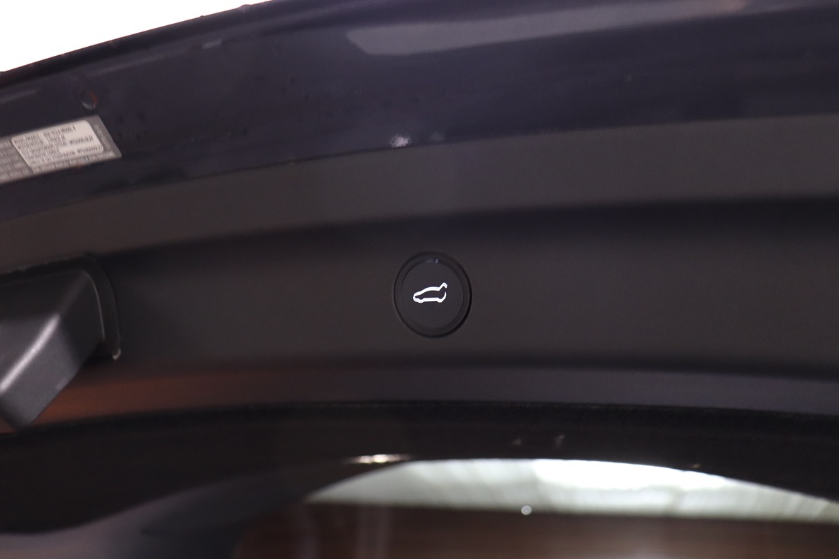 2021 Tesla Model Y Long Range photo 8