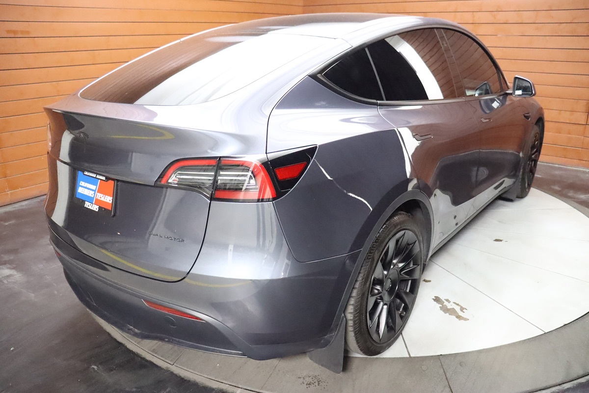 2021 Tesla Model Y Long Range photo 9