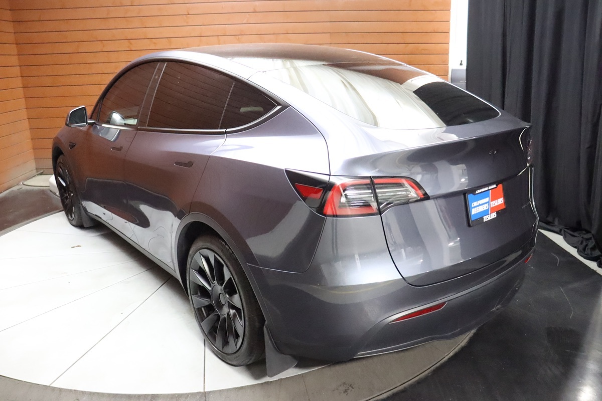 2021 Tesla Model Y Long Range photo 11