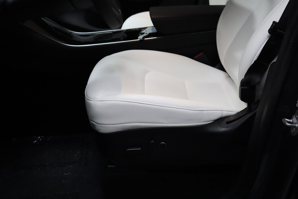 2021 Tesla Model Y Long Range photo 26