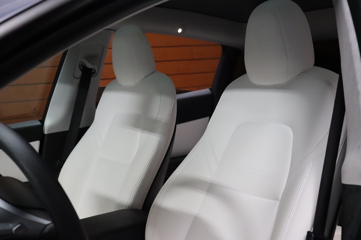 2021 Tesla Model Y Long Range photo 28