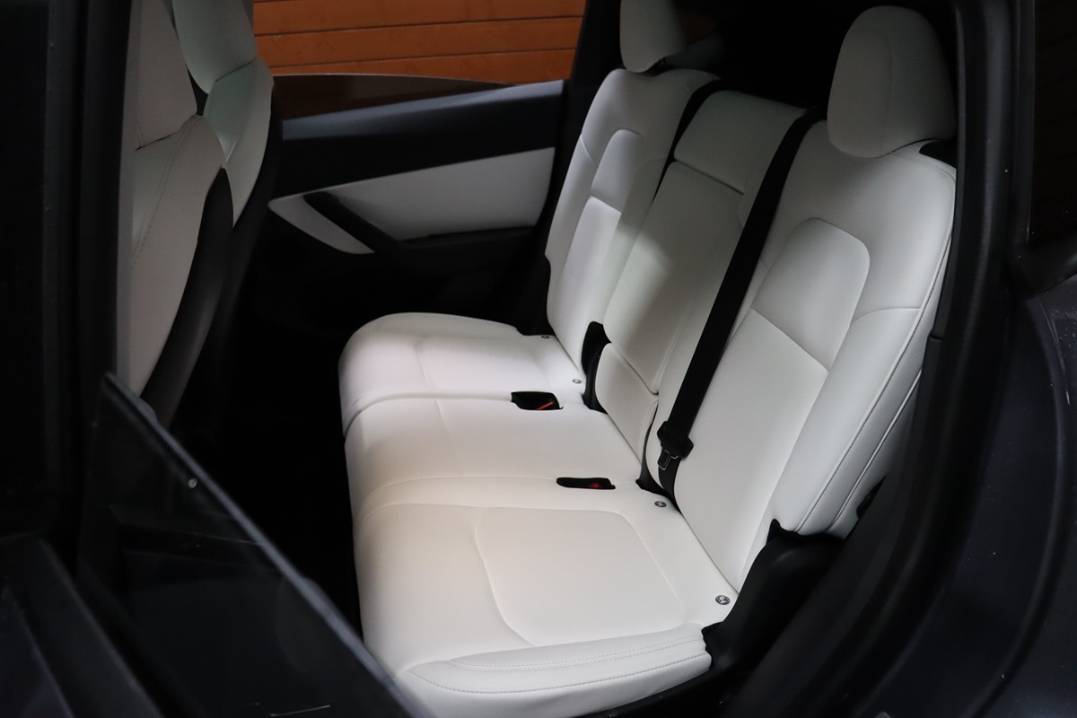 2021 Tesla Model Y Long Range photo 31