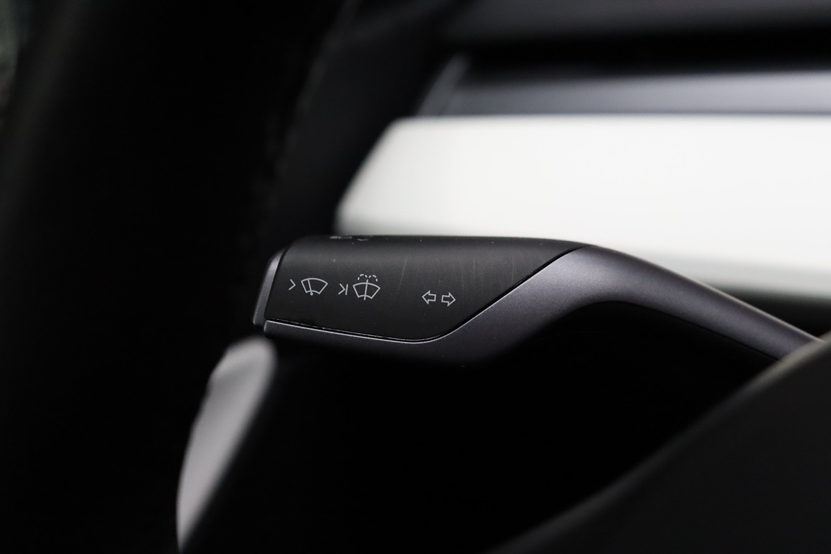 2021 Tesla Model Y Long Range photo 35