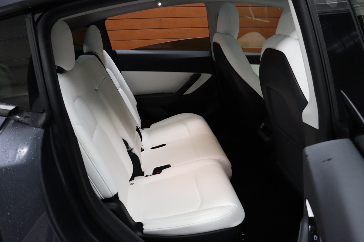 2021 Tesla Model Y Long Range photo 43