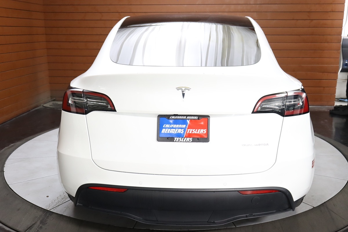2021 Tesla Model Y Long Range photo 9