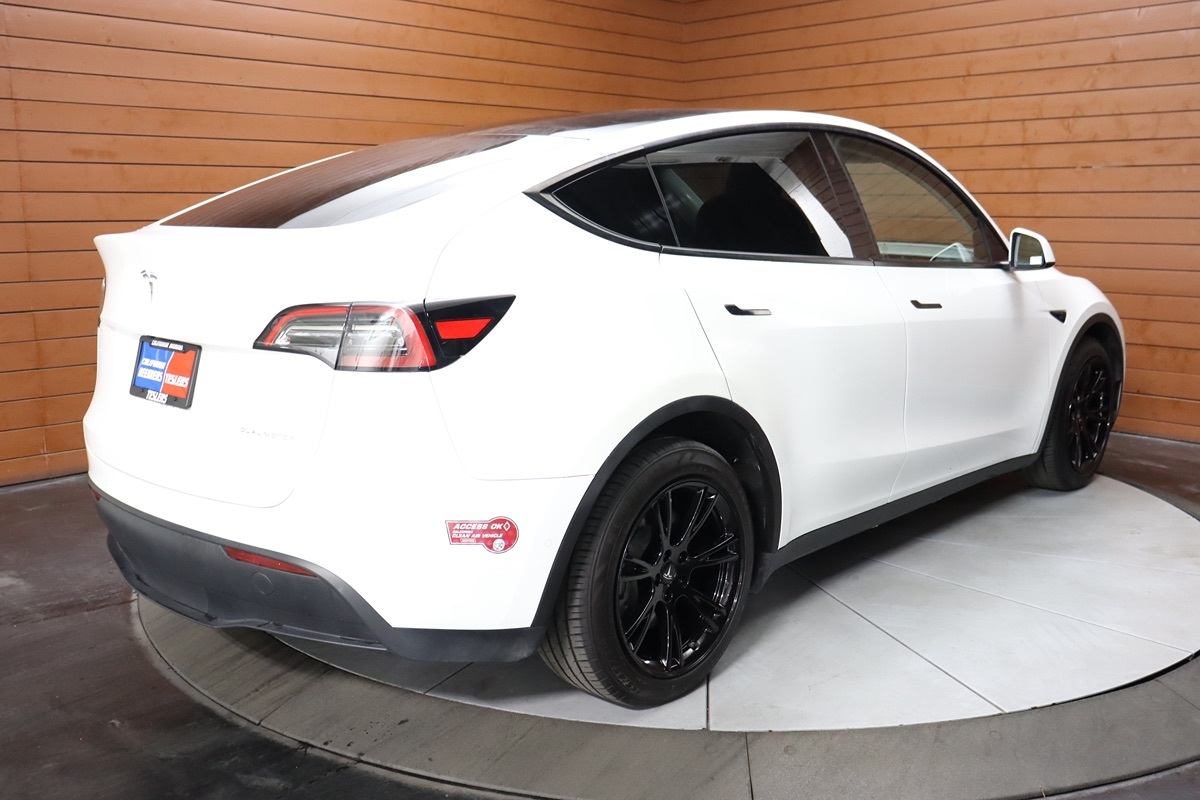 2021 Tesla Model Y Long Range photo 18
