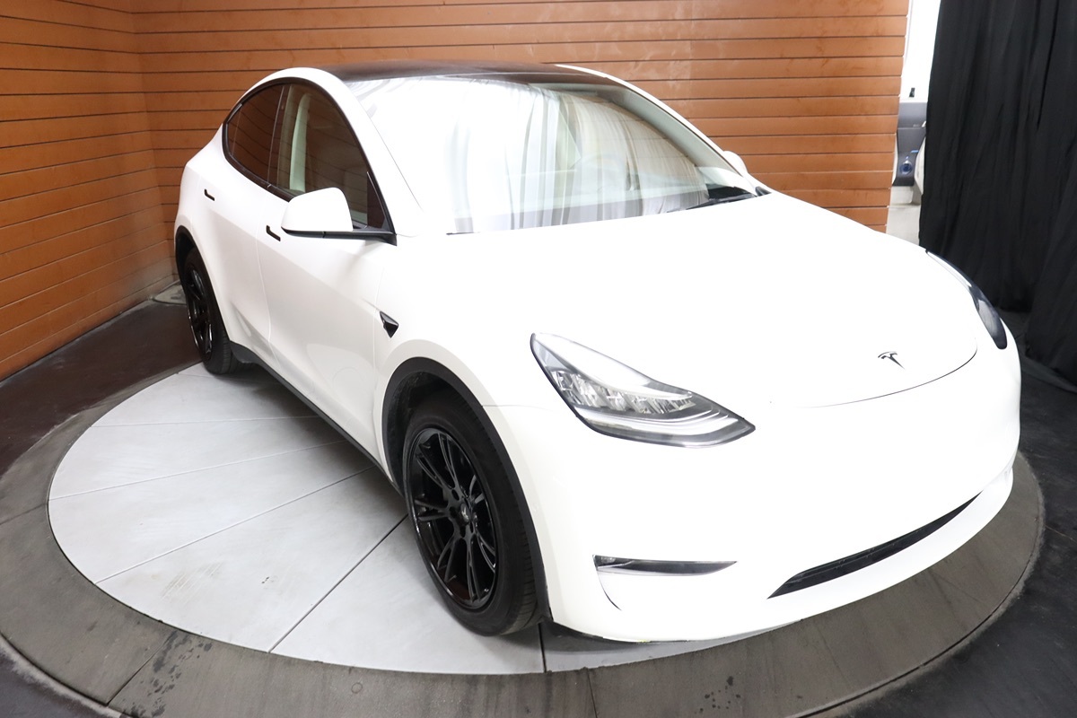 2021 Tesla Model Y Long Range photo 14