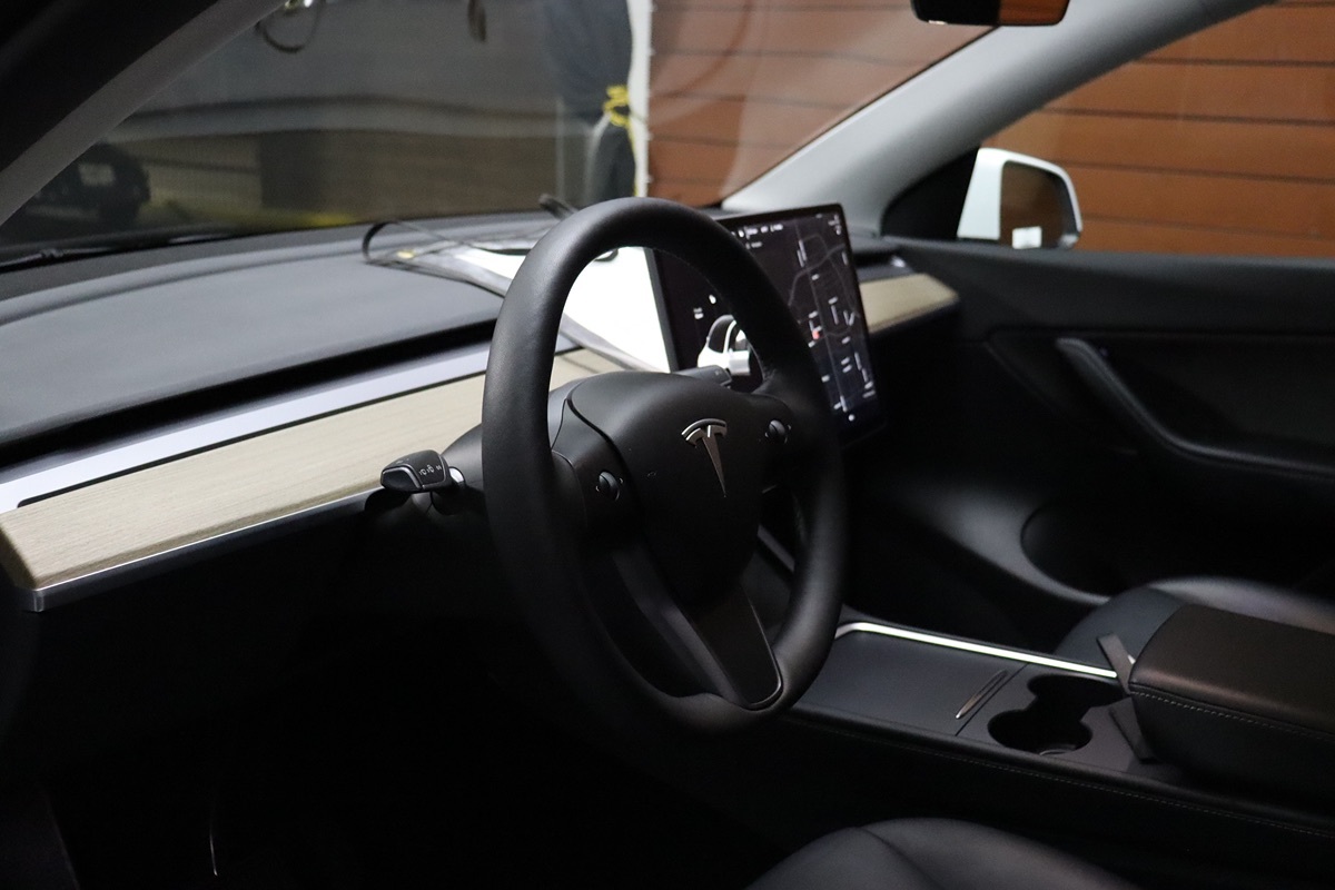2021 Tesla Model Y Long Range photo 30
