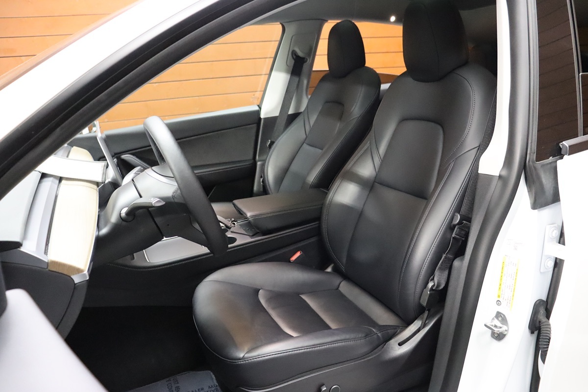 2021 Tesla Model Y Long Range photo 33
