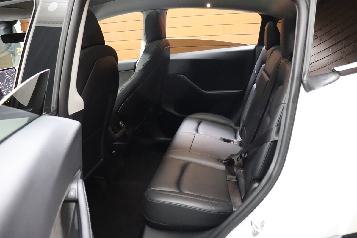 2021 Tesla Model Y Long Range photo 36