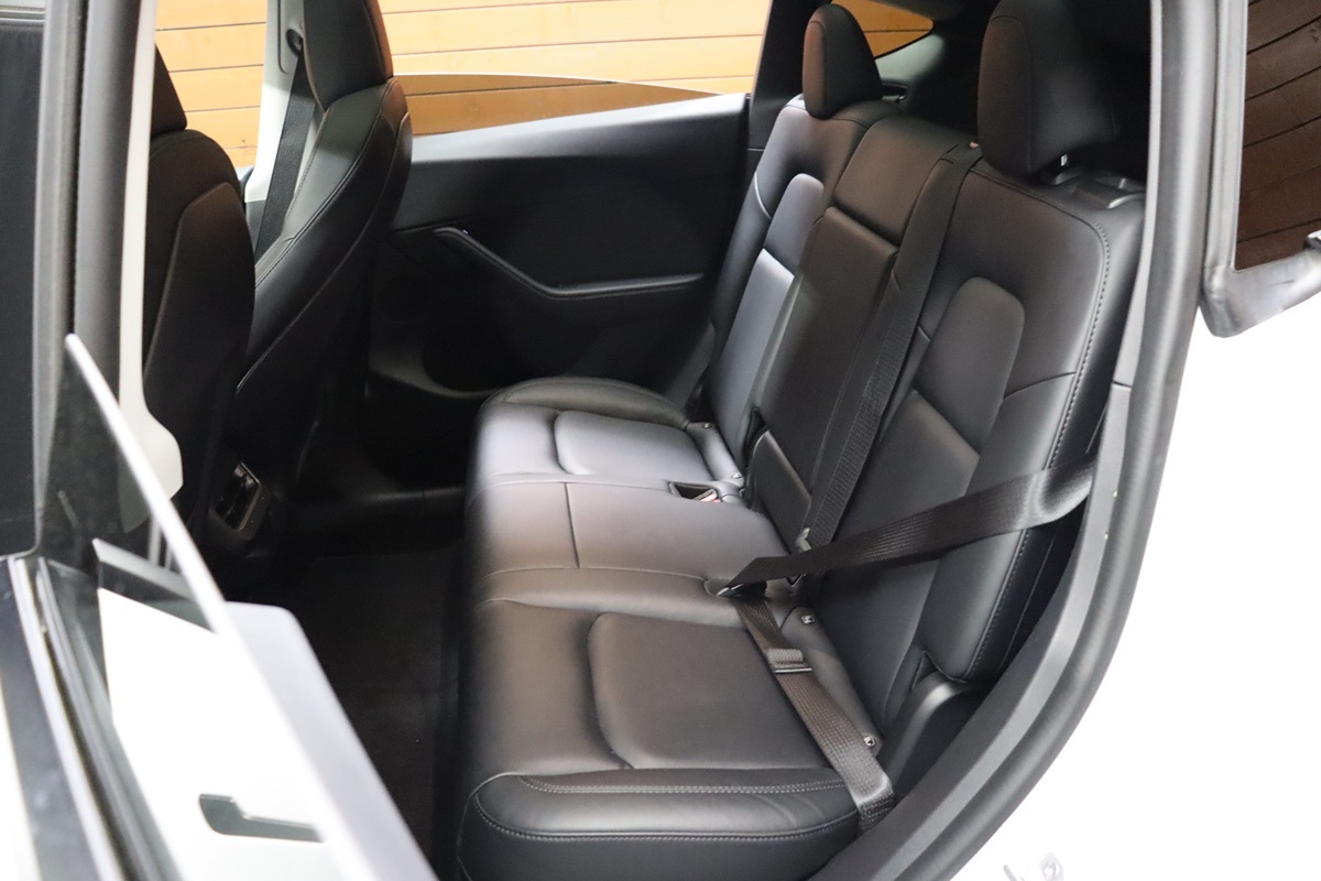 2021 Tesla Model Y Long Range photo 37