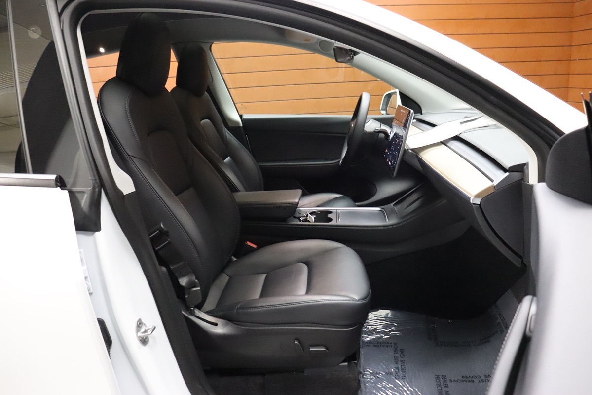 2021 Tesla Model Y Long Range photo 47