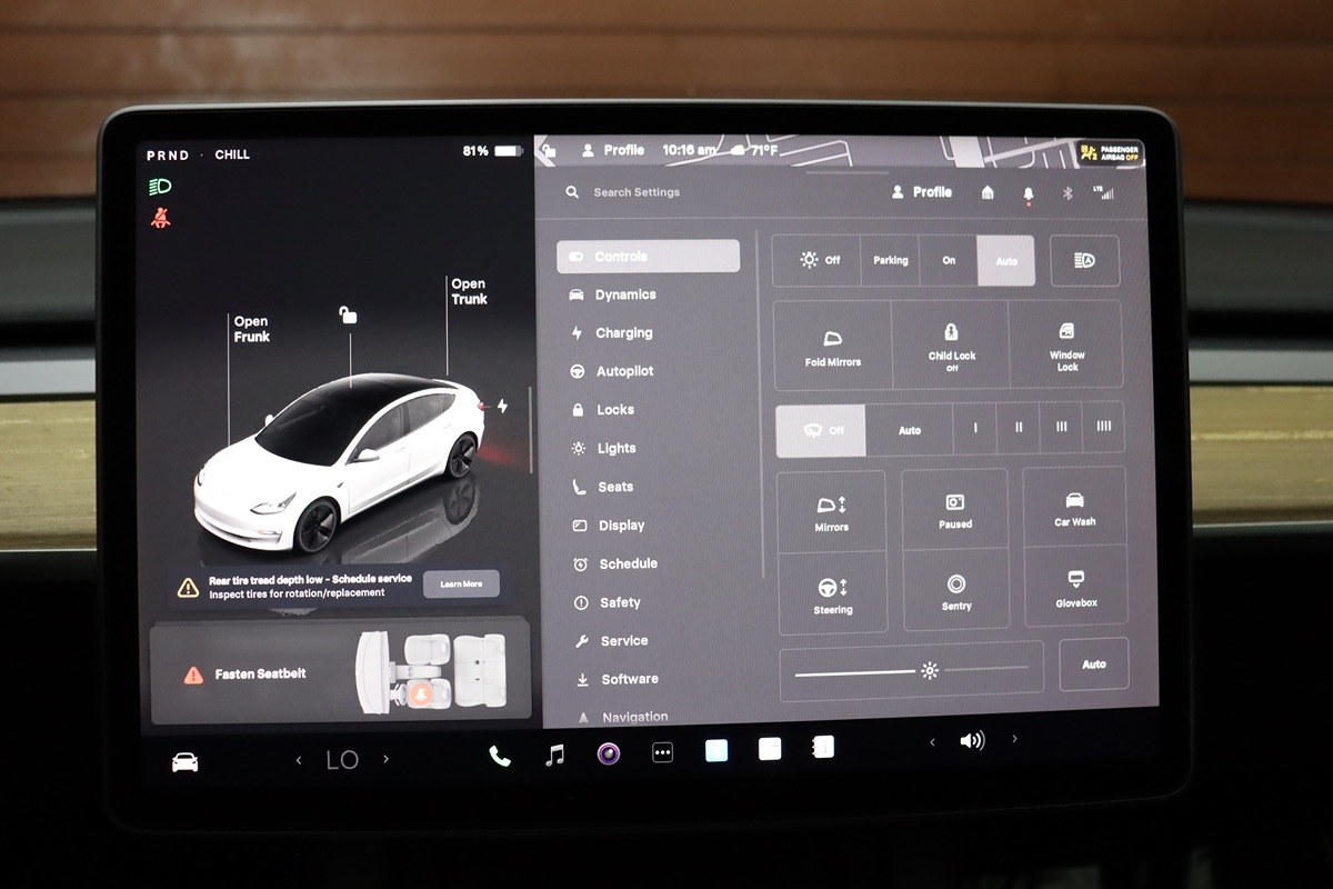 2023 Tesla Model 3 photo 23