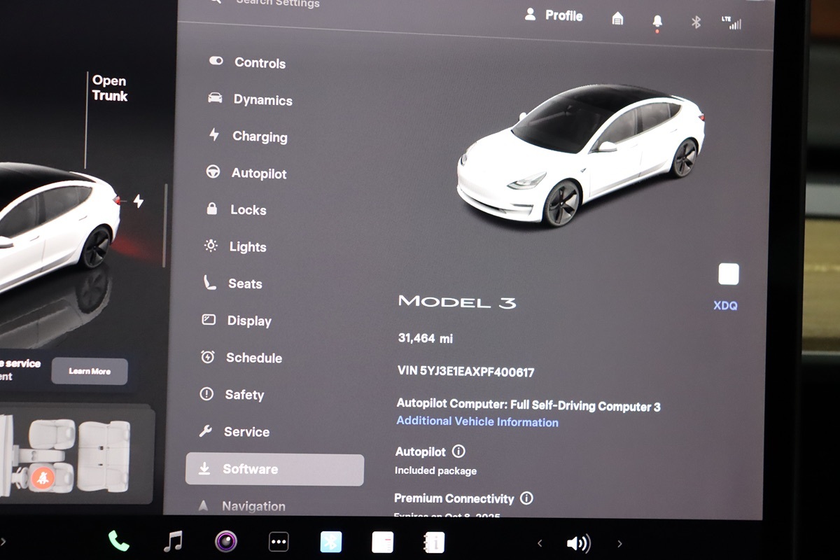 2023 Tesla Model 3 photo 25