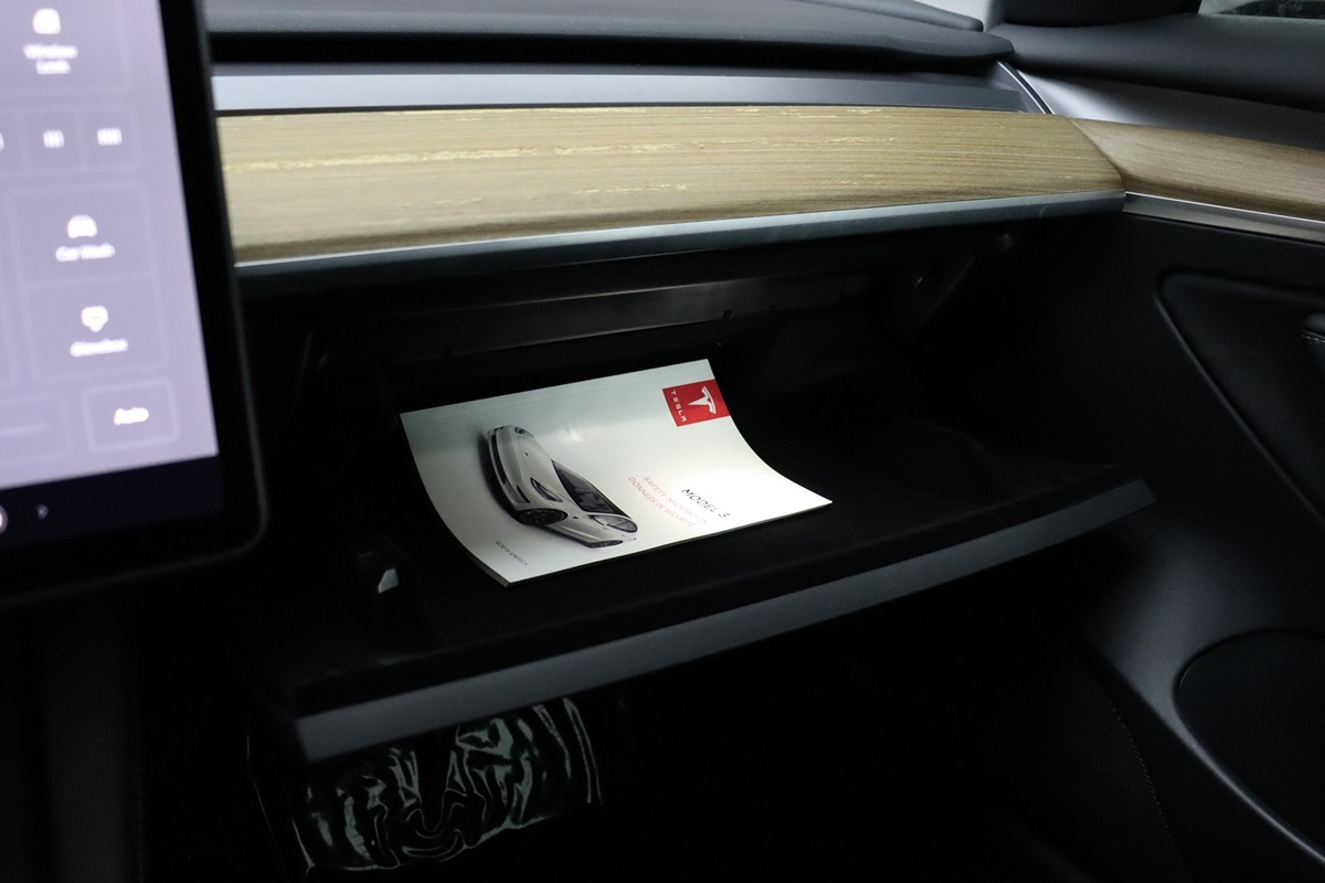 2023 Tesla Model 3 photo 26