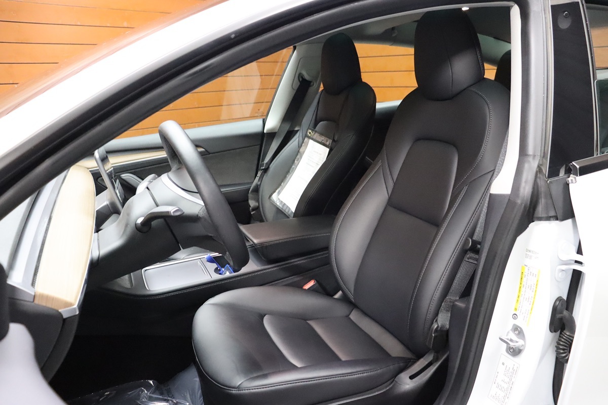 2023 Tesla Model 3 photo 32