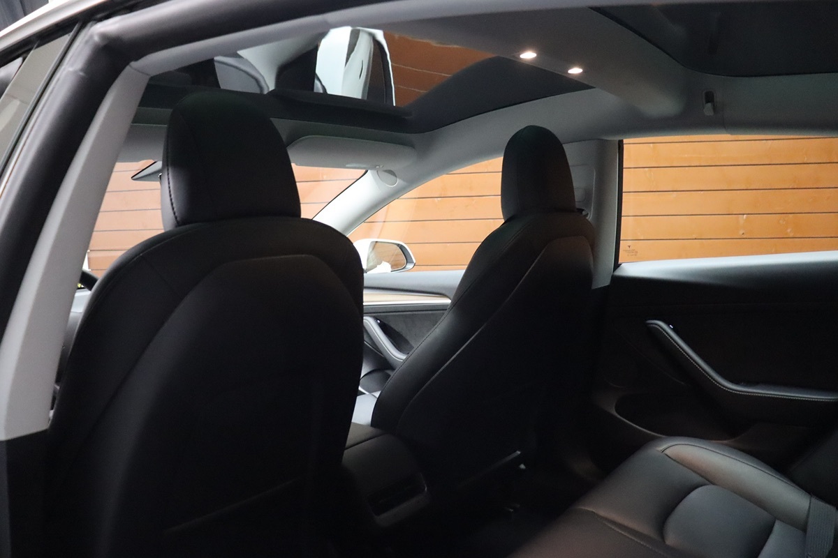 2023 Tesla Model 3 photo 34