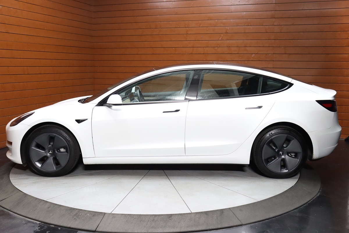 2023 Tesla Model 3 photo 6