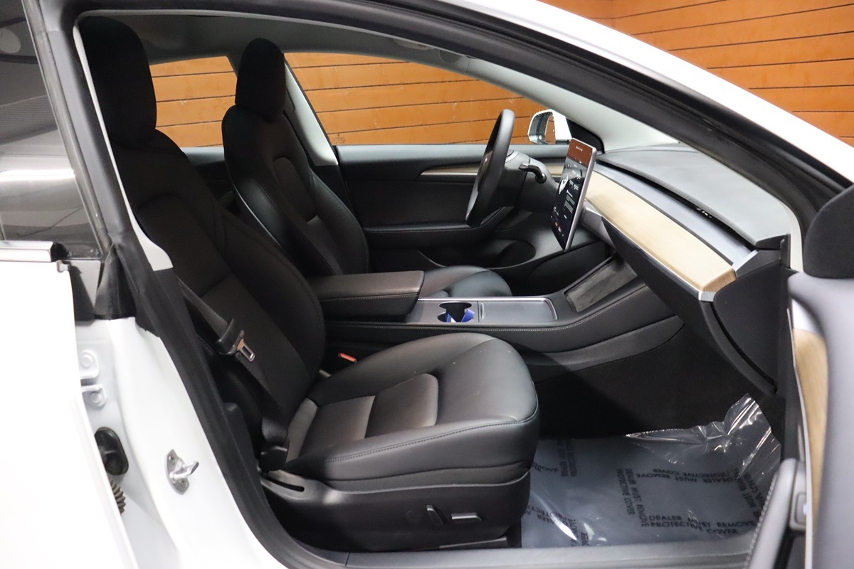 2023 Tesla Model 3 photo 49