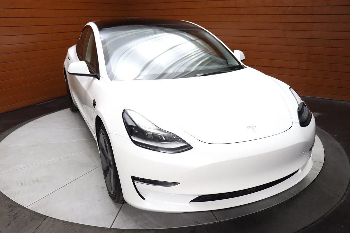 2023 Tesla Model 3 photo 14