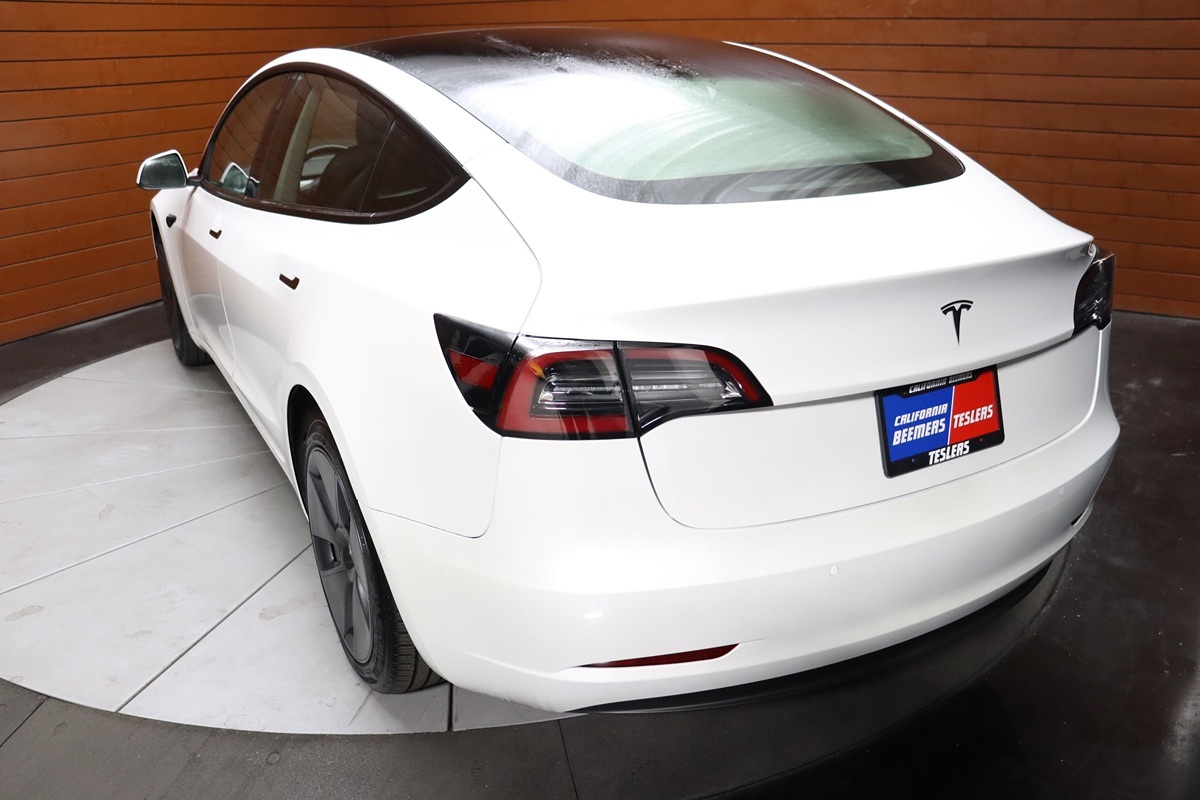 2023 Tesla Model 3 photo 7